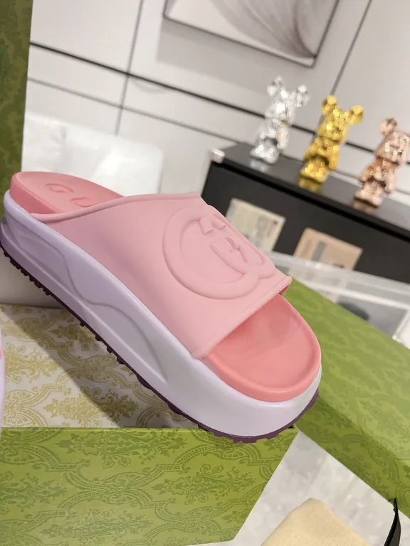 Gucci Shoe 